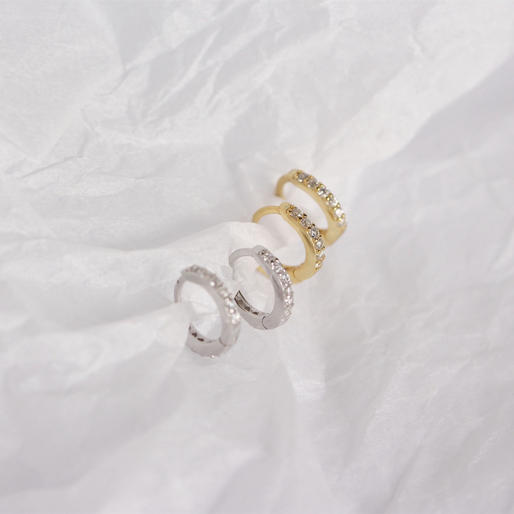 Bông tai nữ titan Doris tròn viền nửa vòng đá Gold / Silver / Rose Gold E1-405