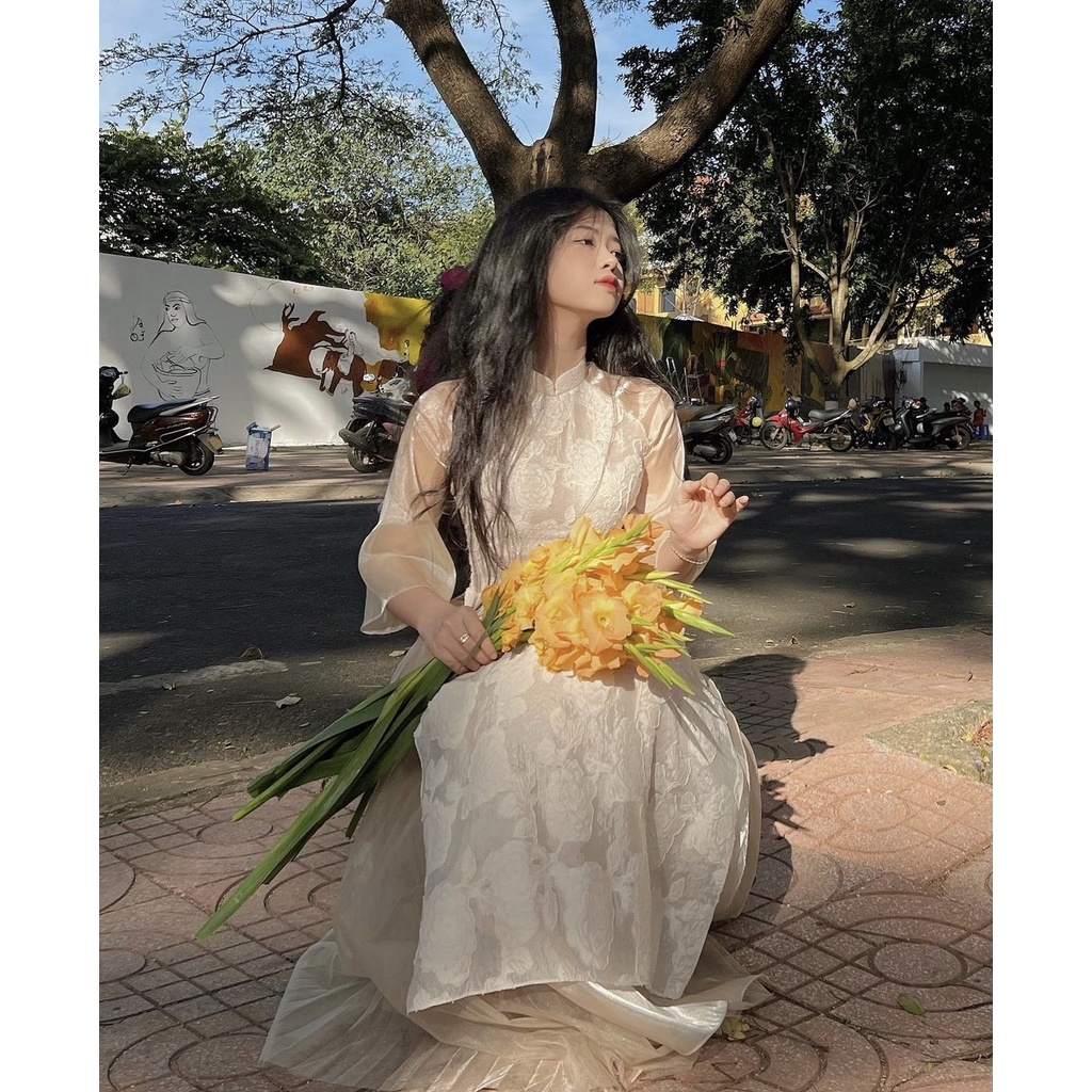 SET ÁO DÀI REN HOA - VÁY NUDE