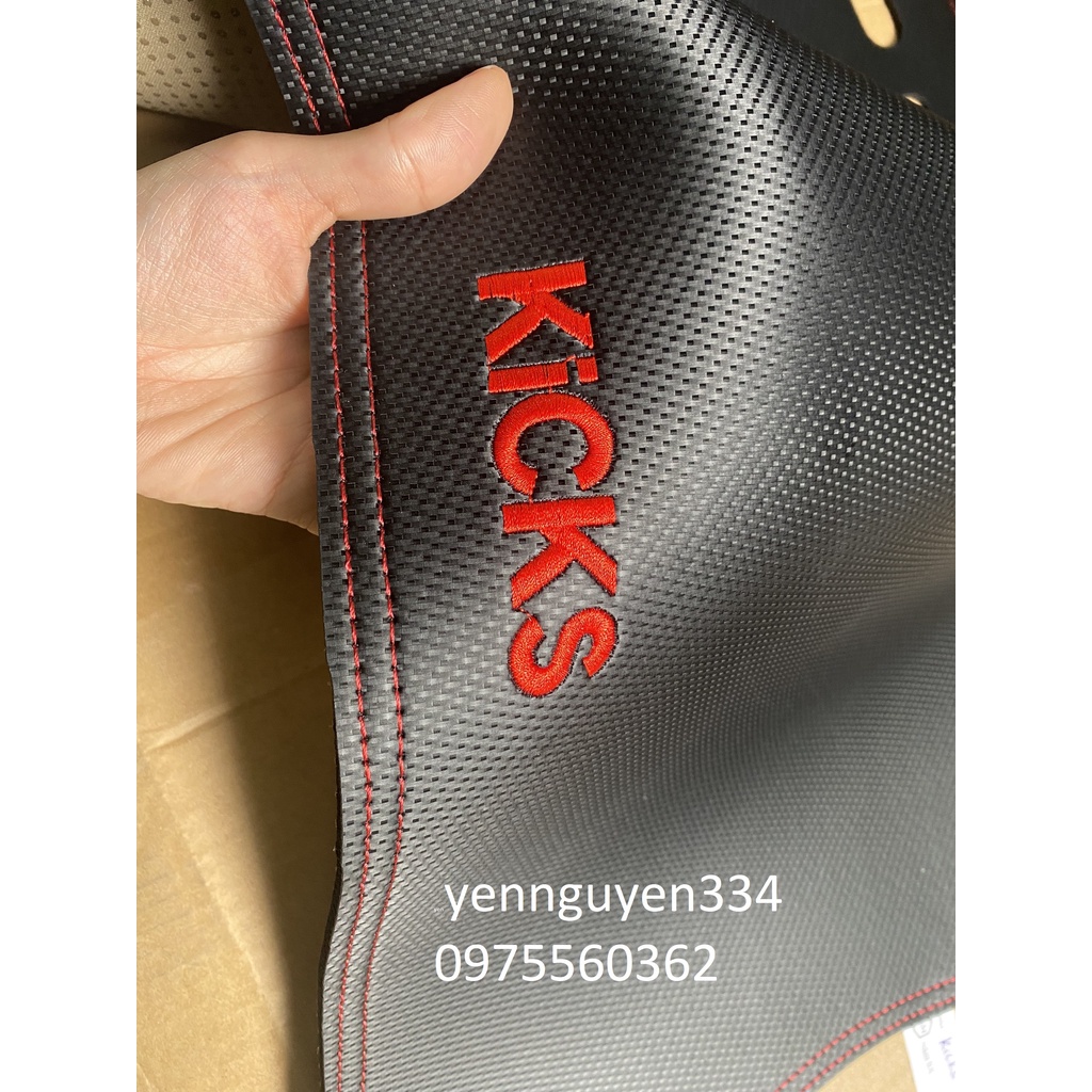 Thảm chống nóng taplo da Cacbon Nissan Kicks
