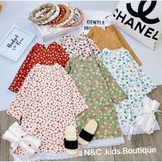 Áo Dài Cách Tân Bé Gái Hoa Nhí Phối Ren Set 3 chi tiết