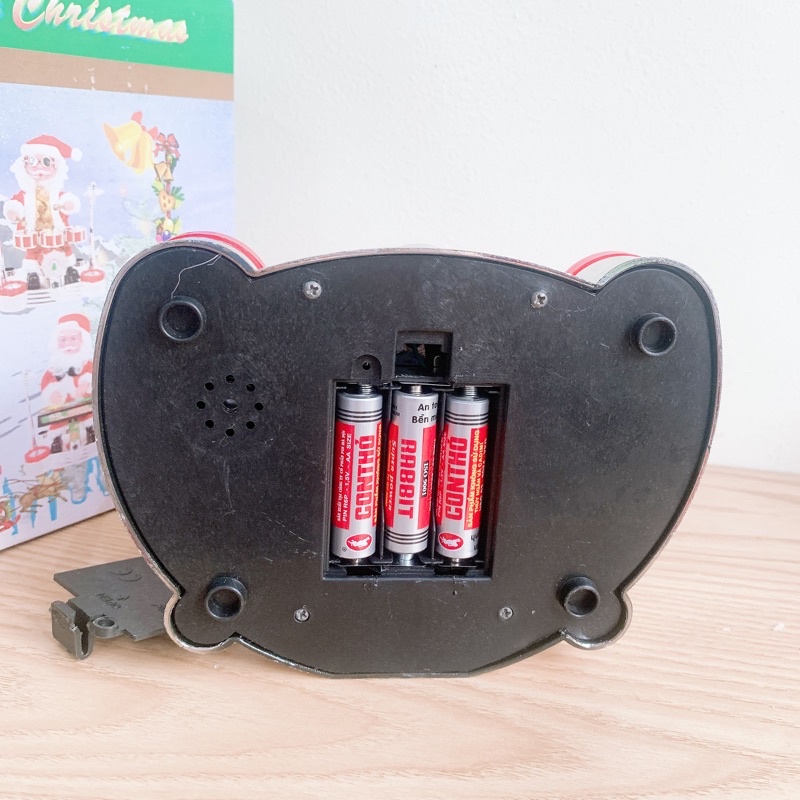 Ông già Noel đánh trống, chơi đàn có đèn và lắc lư theo nhạc vui nhộn, quà tặng giáng sinh