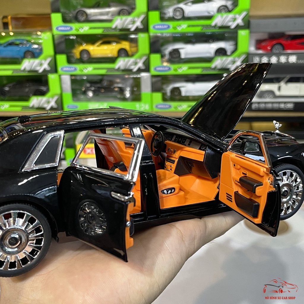 Mô hình xe bằng kim loại Rolls-Royce Phantom 8 tỉ lệ 1:20 hãng XLG 3 màu