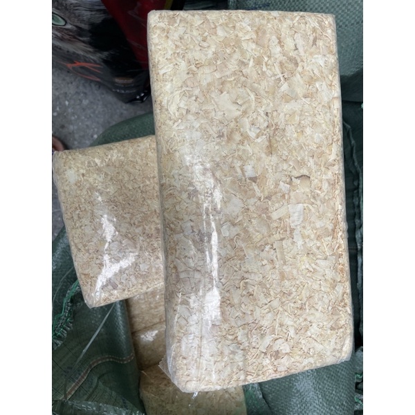 mùn cưa nén 1kg lót chuồng cho hamster