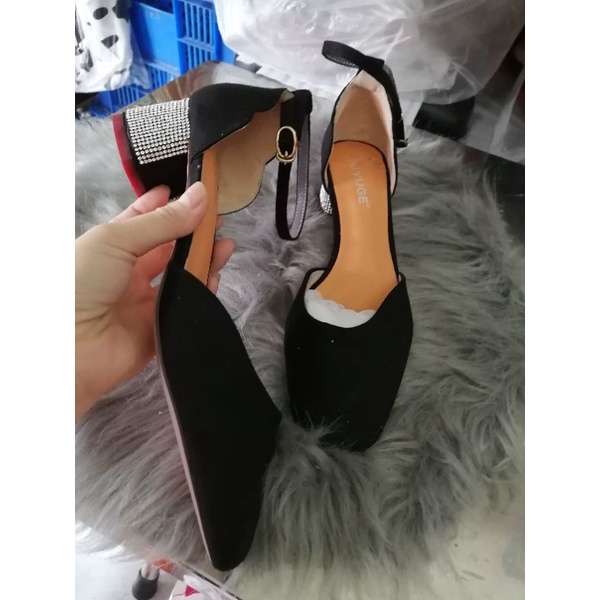 Xả kho nhiều mẫu giày cao gót lẻ size như hình size 39, 40
