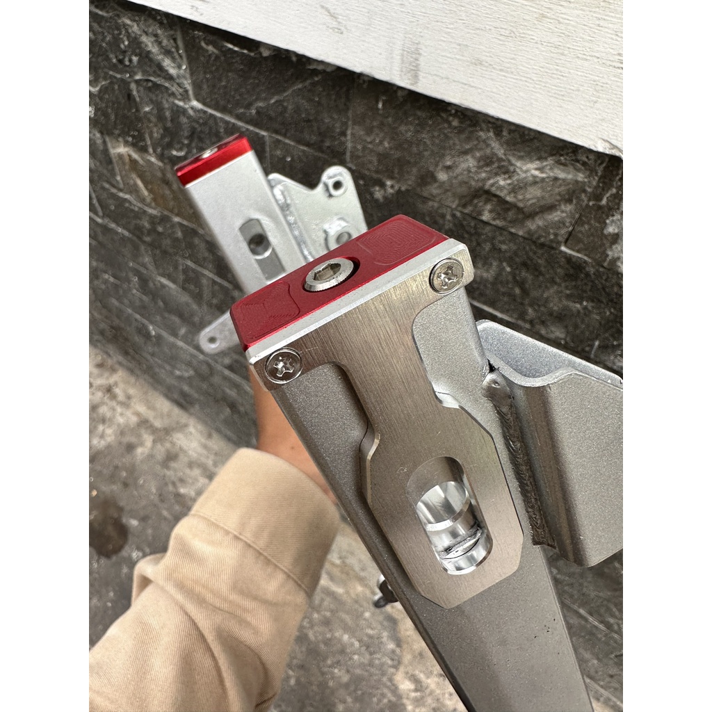 PÁT TĂNG SÊN Future, Pát tăng sên Future led 125i nhôm CNC  ĐỒ CHƠI XE MÁY