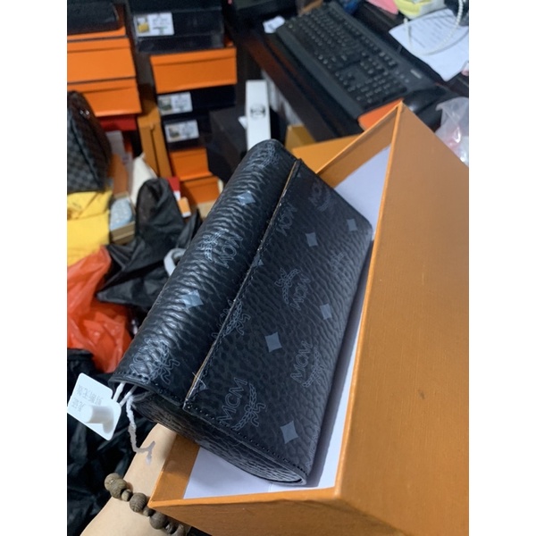 Mĩm mĩm túi xáchh