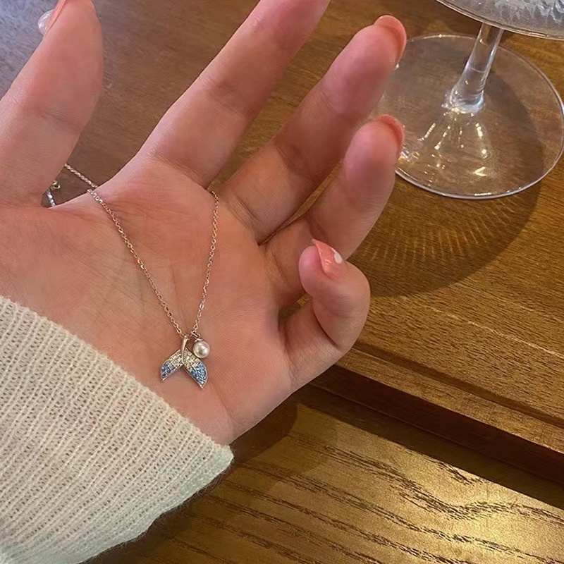 Dây Chuyền Mặt Đuôi Cá Đính Ngọc Trai Thời Trang Cho Nữ