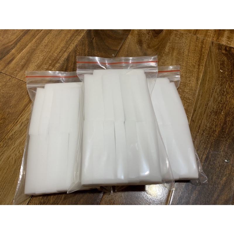 Mút xốp dùng quét keo dán mặt vợt bóng bàn