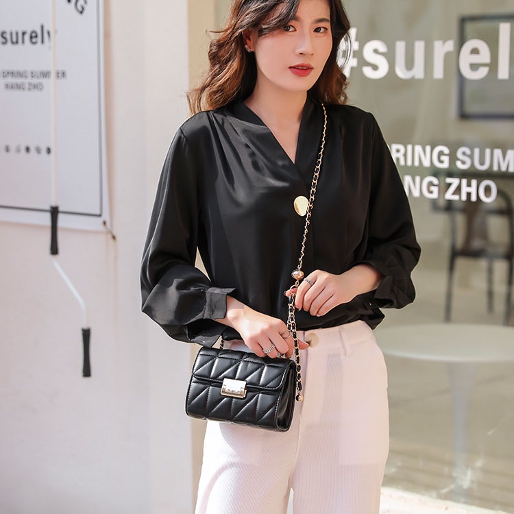 Túi Đeo Chéo Màu Đen Họa Tiết Hình Thoi Thời Trang Cho Nữ