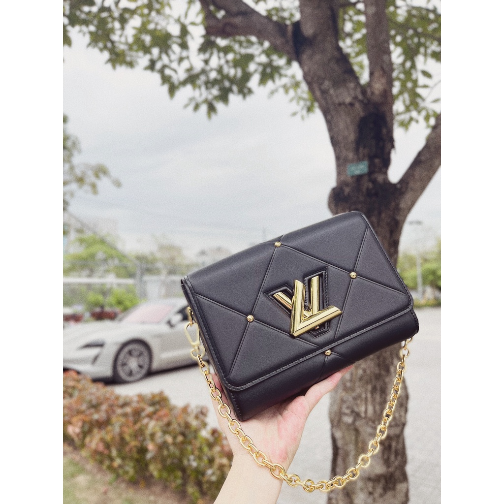 Túi xách nữ đeo chéo LV high end leather twist bag thời trang  cao cấp