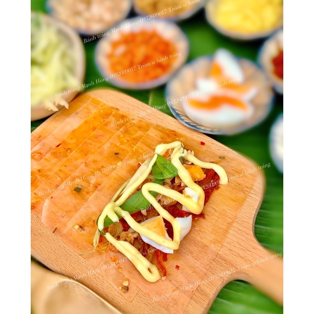 Bánh tráng bơ lục vị Mạnh Hùng