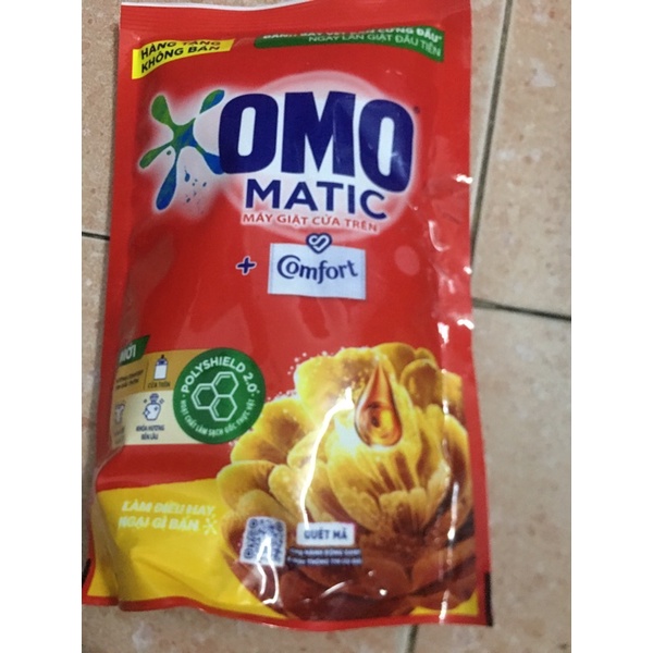 combo 5 túi nước giặt omo matic và comfor dùng cho máy giặt cửa trên ( túi 500 ml).