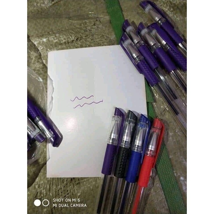 Combo 10 Bút Bi Nước - Êm Tay, Không Lem Mực, Viết Siêu Thích - ĐỦ 4 MÀU  - TÍM - ĐEN - XANH - ĐỎ