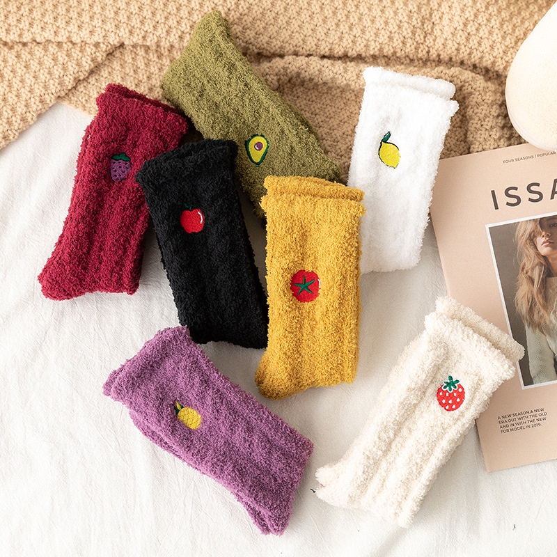 Đôi vớ WAFNHA WAFNHA D779 lông cừu san hô dày ấm áp in hình trái cây