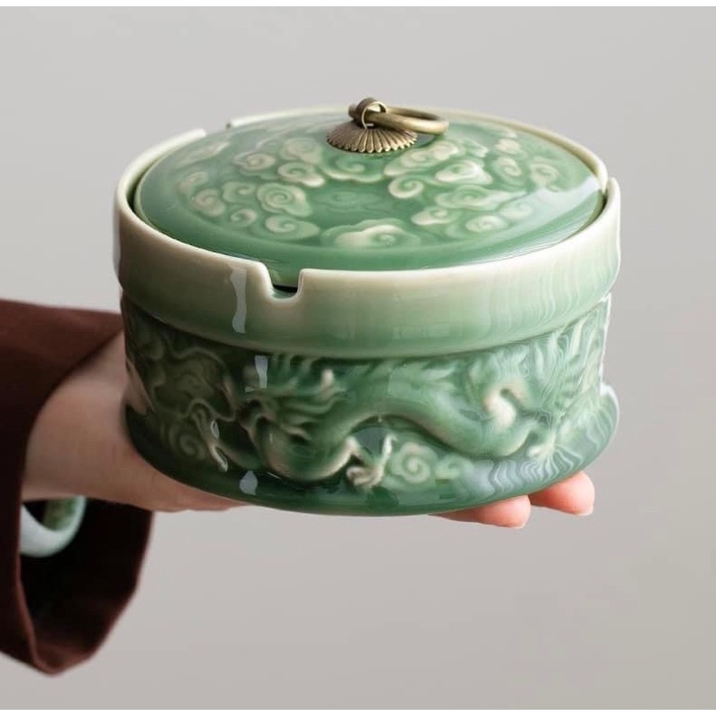 Gạt tàn sứ long phụng