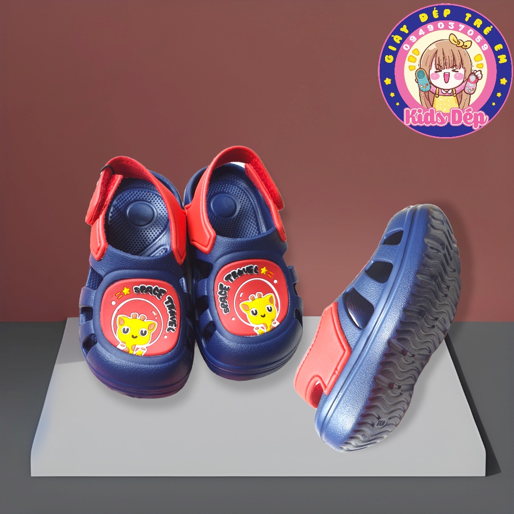Giày sandal xốp Space Travel siêu nhẹ, êm chân cho bé 4-5 tuổi