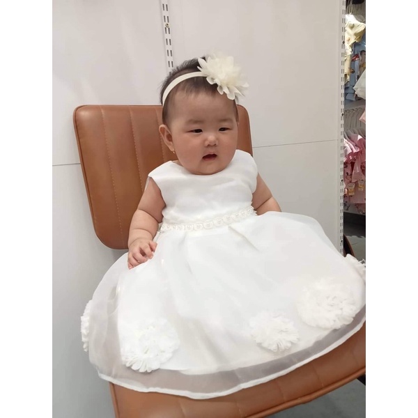 Đầm công chúa trắng hoa