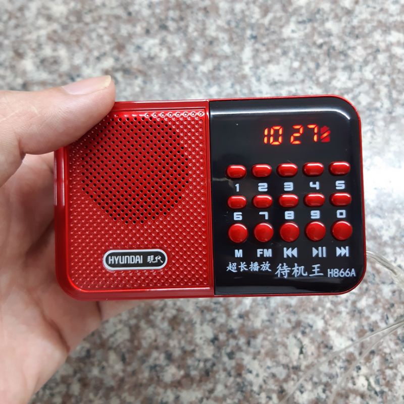 đài nghe FM, thẻ nhớ, kết hợp đồng hồ xem đêm. H866A