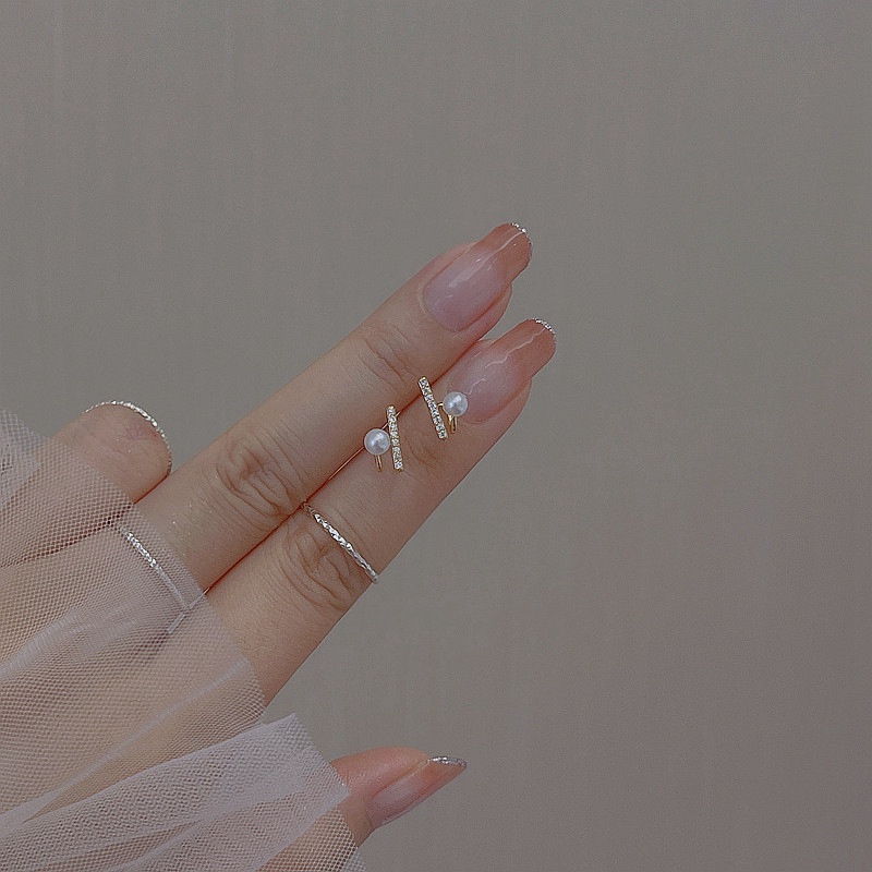 Khuyên Tai Thép Titan Đính Đá Zircon Đơn Giản Sáng Tạo Thời Trang Phong Cách Hàn Quốc Cho Nữ