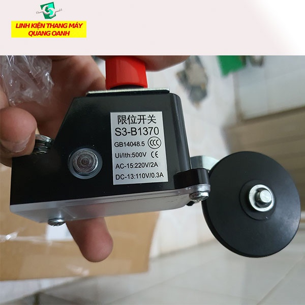 Switch thang máy 1370