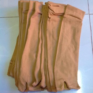 HAI ĐÔI VỚ DA NGẮN DÀY
