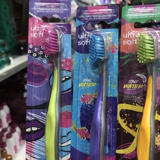 Bàn chải đánh răng Colgate ULTRA SOFT Siêu Mềm (màu ngẫu nhiên )