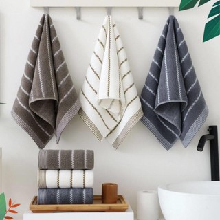 Khăn lau mặt dày dặn thấm hút nước tốt cho người lớn