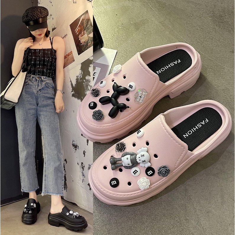 Sục giày bánh mì cross mẫu mới tặng kèm sticker kaws