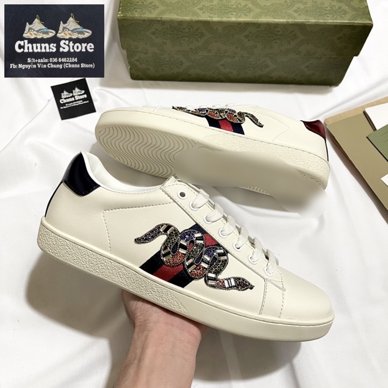 Giày sneaker GC rắn đính đá trắng kem đế thơm vani mới