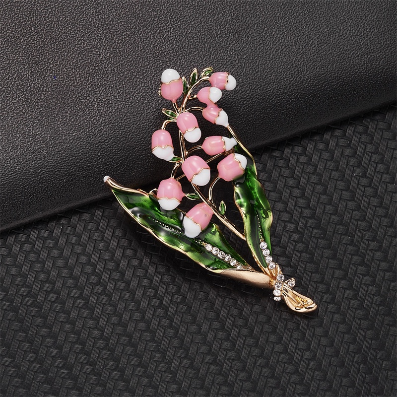 Ghim Cài Áo Hình Hoa Mộc Lan Đỏ Sơn Dầu Sáng Tạo