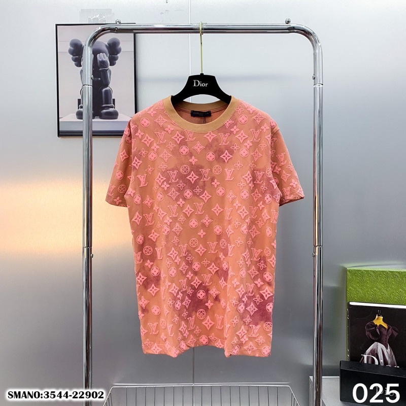 Phông Lv cộc tay , áo thun Lv , áo phông chữ dập nổi loang Lv full màu