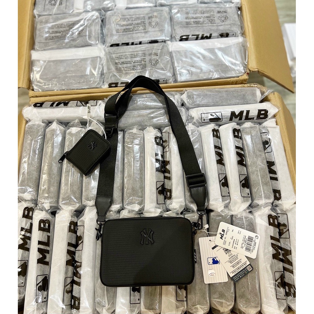 Túi MLB dành cho cả nam và nữ có kèm túi nhỏ chất vân ô xước
