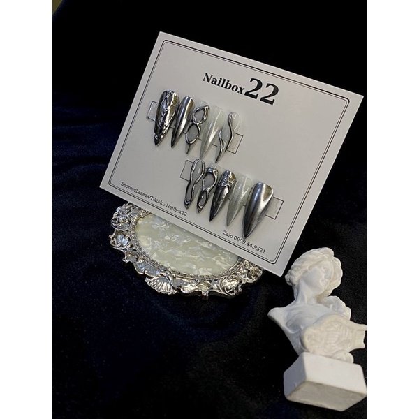 Nailbox  -Móng giả thiết kế thủ công nail tráng gương hottrend 😁🥰