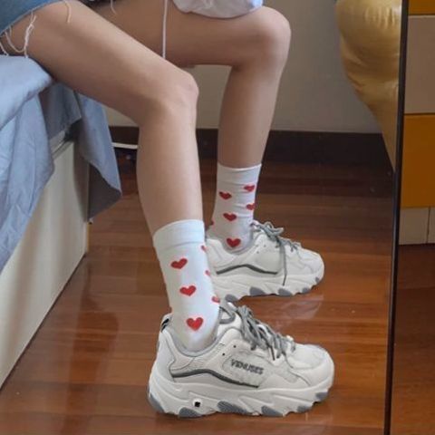 Giày Thể Thao Da Mềm Thoáng Khí Phong Cách Châu Âu Size 35-43 41 42 Cho Nữ