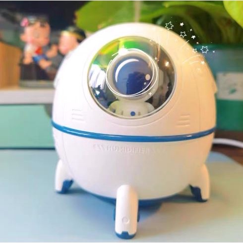 Máy tạo ẩm, phun sương, tinh dầu Phi Hành Gia đèn LED cực đẹp, trang trí để bàn, phòng ngủ