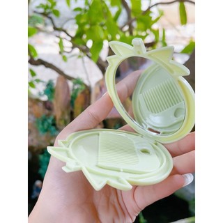 Gương kèm lược mini dễ thương (bộ)