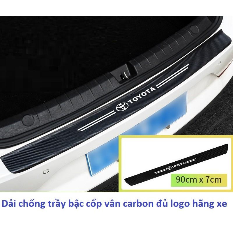 Bộ 9 dải vân CARBON chống trầy xước bậc cửa lên xuống và cốp ô tô dập logo hãng xe