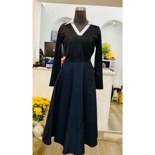 Đầm dài cổ tim chất đẹp không nhăn FAMILY OUTLET