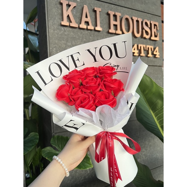 Giấy Gói Hoa, Bó Hoa Có Chữ Tiếng Anh " I Love You", Giấy I Love You Nhiều Màu Khổ 58 x 58cm