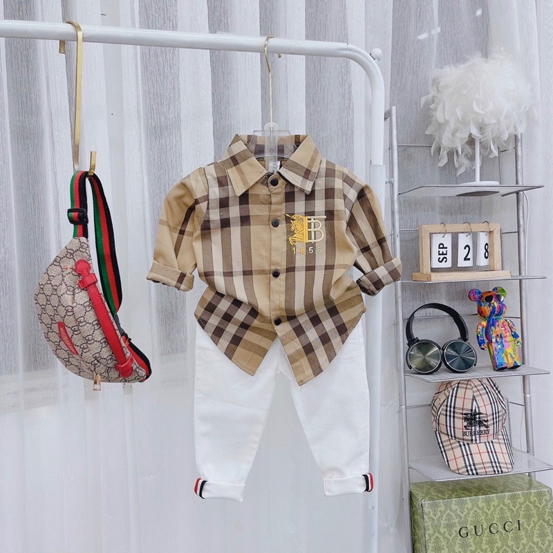 Áo sơ mi kẻ burrbery cho bé trai chất vải đẹp logo thêu sắc nét mặc đi học đi chơi cực đẹp