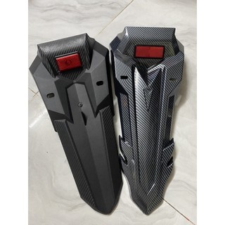 Dè chắn bùn sau sơn carbon gắn winner-winnerX