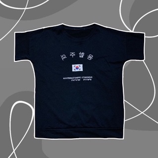 PASS - Sweater chữ Hàn đen