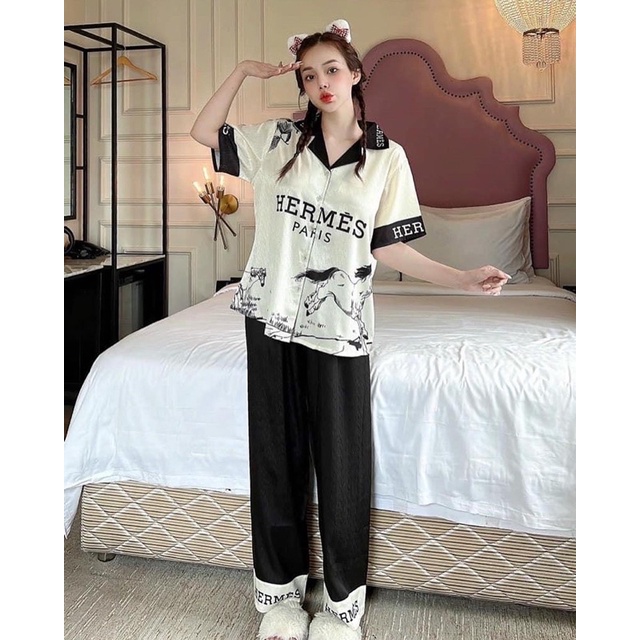 Đồ Bộ Mặc Nhà Lụa Cao Cấp-Pijama Lụa Đẹp Cho Nữ/Đồ Mặc Sau Sinh Họa Tiết Ngựa Đen (HAMYTP)