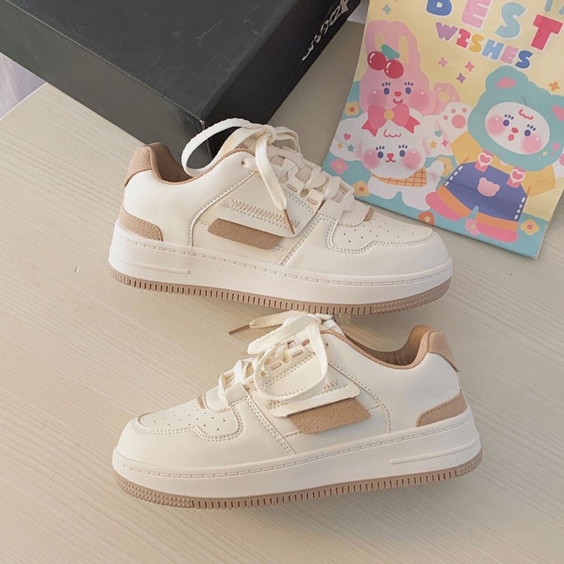 Giày sneaker nữ đế độn viền nâu kiểu basic JAENIA G022