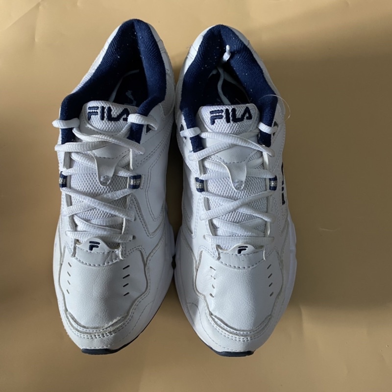 Giày chính hãng đã qua sử dụng