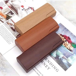 Hộp đựng kính cận cao cấp