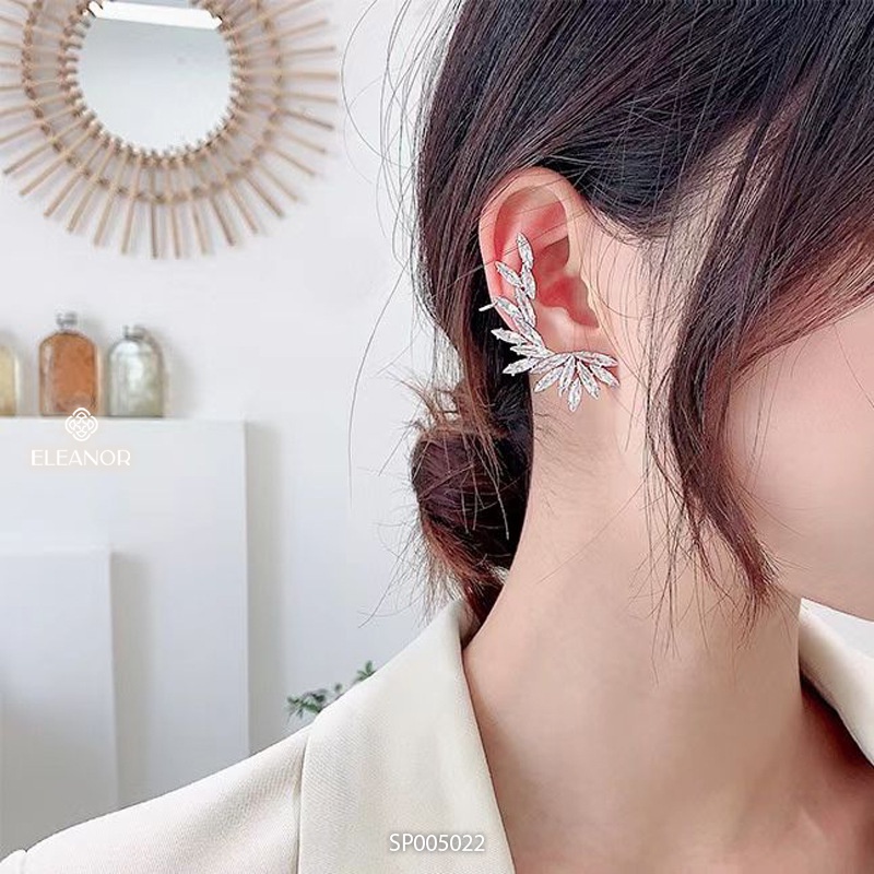 Bông tai nữ Eleanor Accessories hình đôi cánh bất đối xứng phụ kiện trang sức 5022