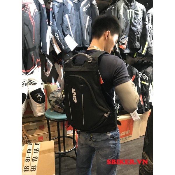 Balo Givi Ea104b Ôm Lưng Form Rùa chạy Xe Sport