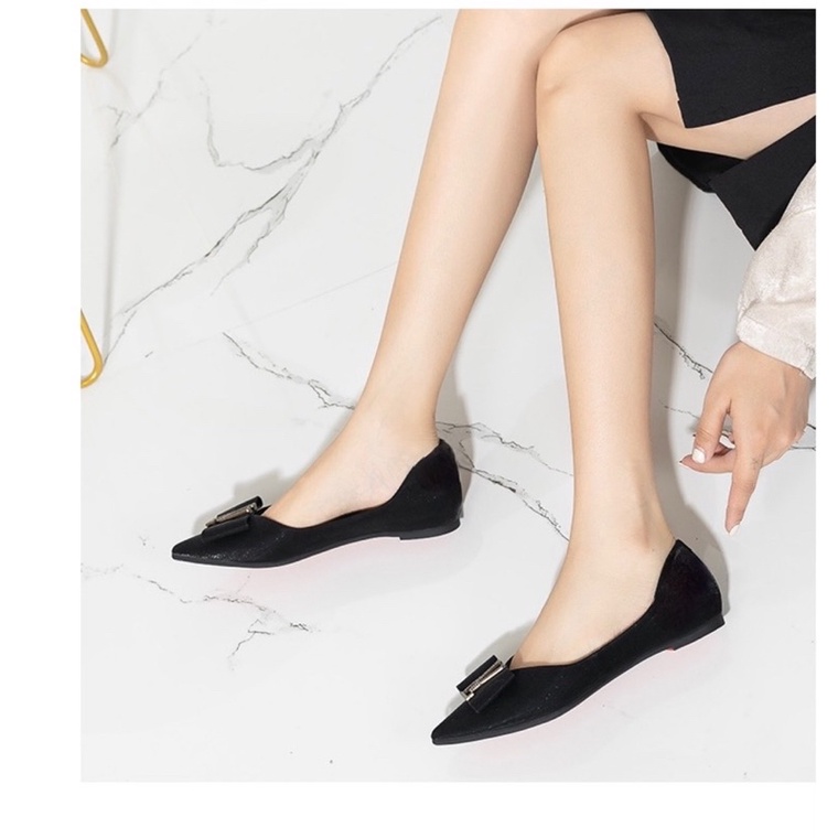 GIÀY BỆT PHỐI KHOÁ L.V ĐÁ XIÊU SANG CHÂN EO THON