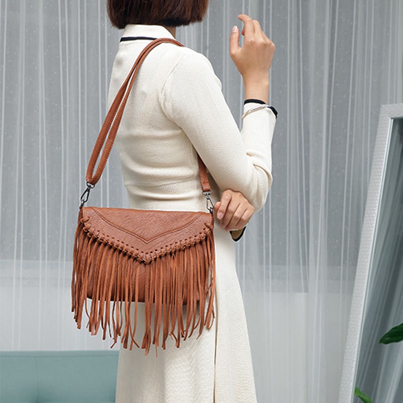 Túi Đeo Chéo Dạng Bì Thư Phối Tua Rua Phong Cách Kỳ Nghỉ Cho Nữ